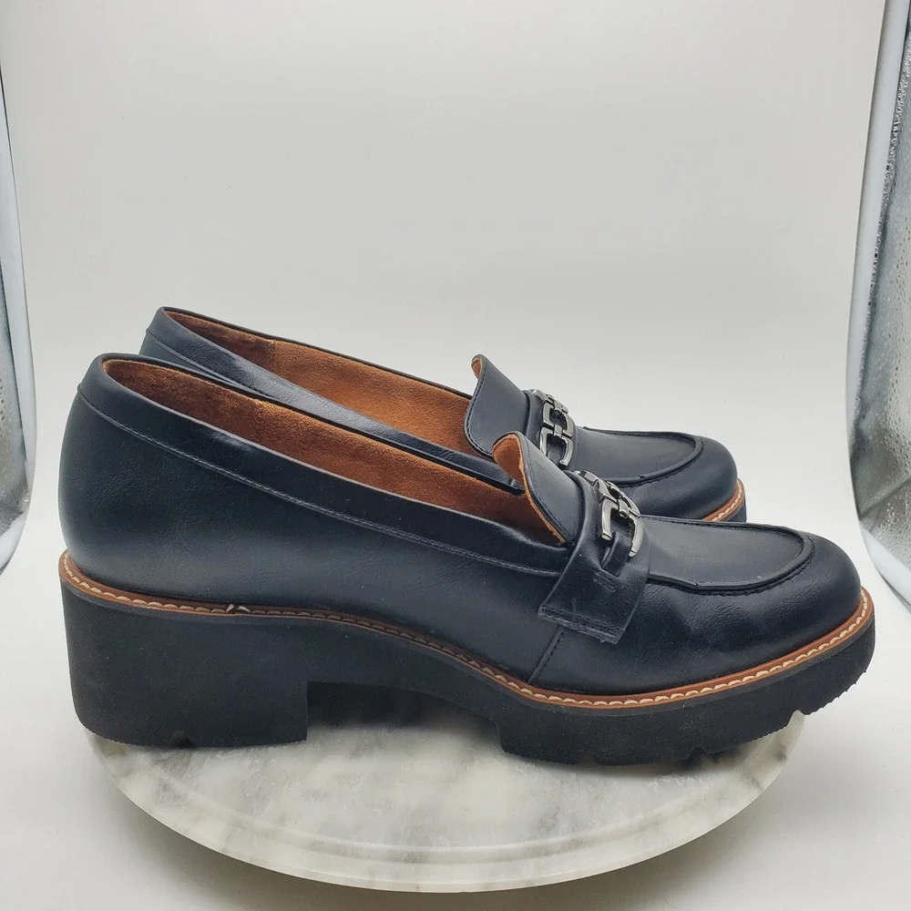 Naturalizer brand style